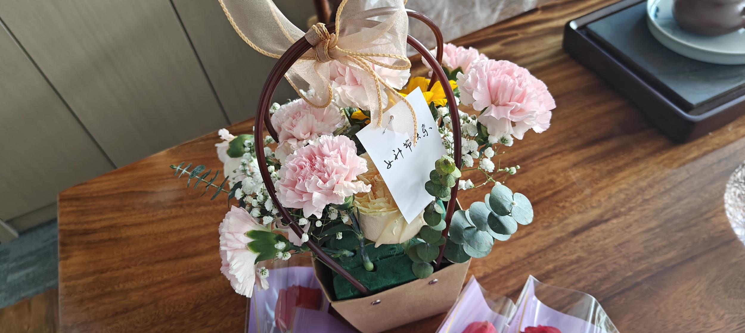 3.8女神節(jié)快樂丨不懼時(shí)光，自成光芒
