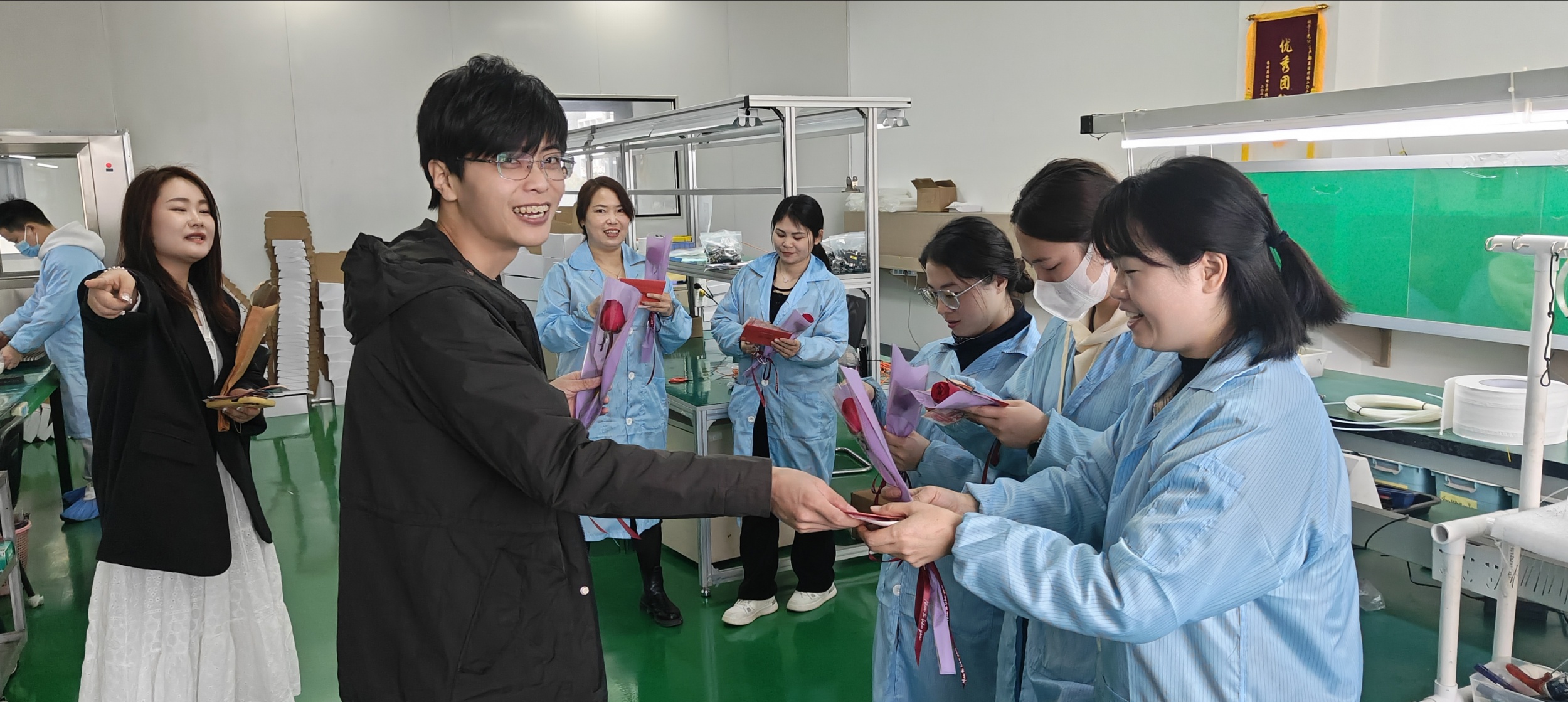 3.8女神節(jié)快樂丨不懼時(shí)光，自成光芒